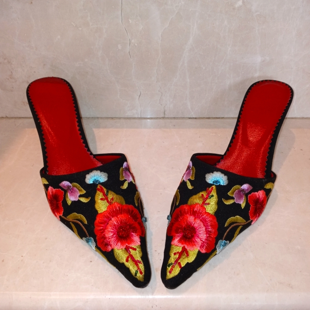 New Embroidered Mules 7.5